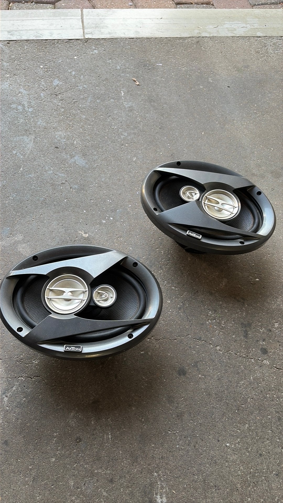 Axton AX369 drieweg speakers, Ophalen, Zo goed als nieuw