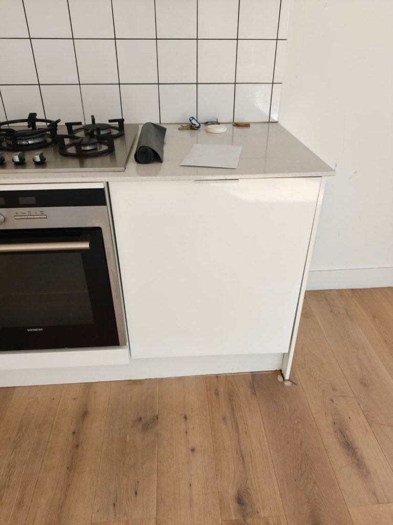 Gezocht: IKEA keukendeur ABSTRAKT hoogglans wit 70x60cm, Huis en Inrichting, Keuken | Keukenelementen, Wit, Zo goed als nieuw