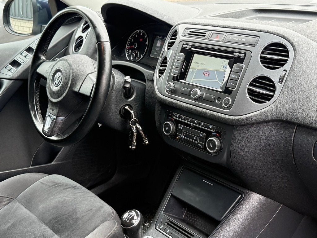 Volkswagen Tiguan 1.4 TSI Sport&Style Navi Airco Cruise Pdc, Voorwielaandrijving, Euro 5, Gebruikt, 4 cilinders