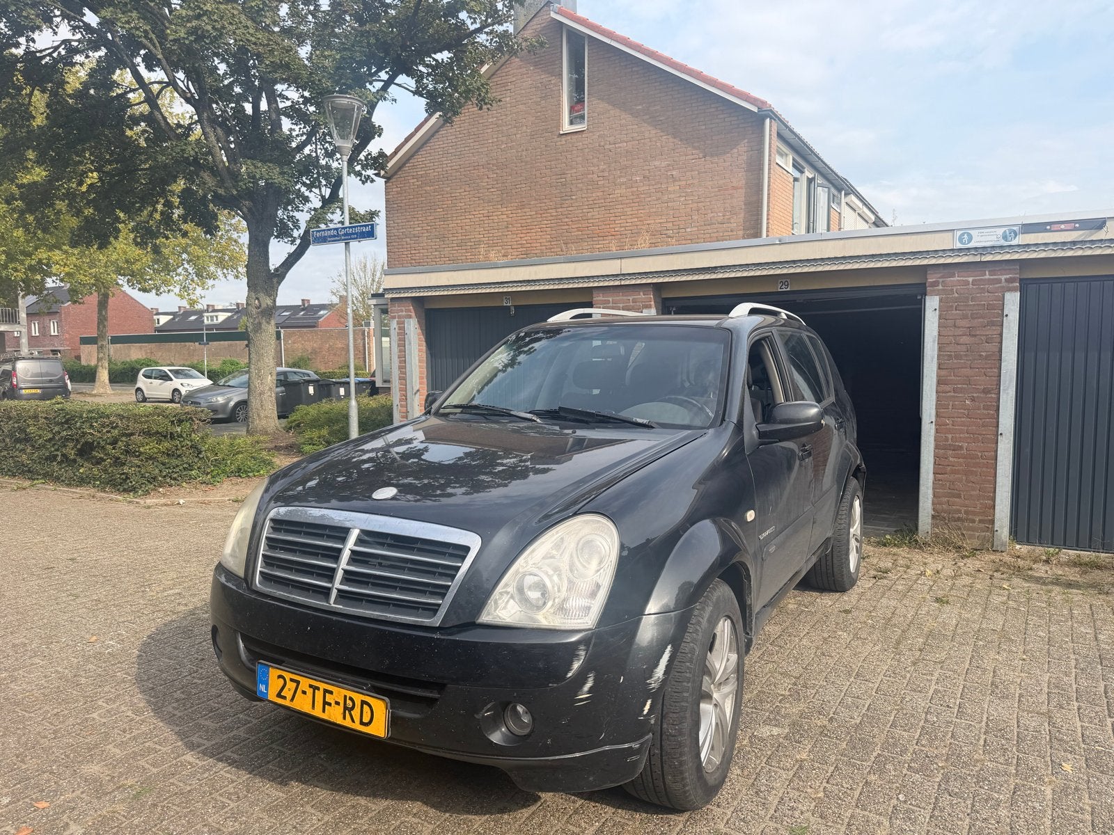 SsangYong Rexton 2.7 XDI AUT 2006 Zwart, Auto's, Automaat, 164 pk, 241 €/maand, 7 stoelen