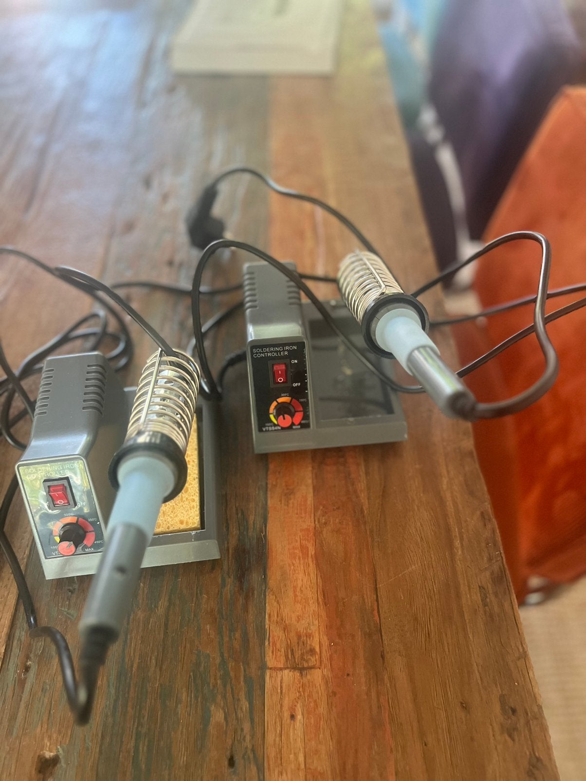 2x Velleman VTSS4N Soldeerstation (48W ) –Zo goed als nieuw!, Ophalen of Verzenden, Zo goed als nieuw