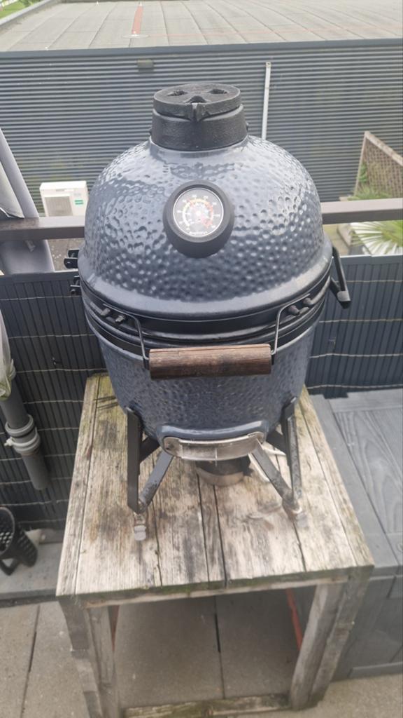 Kamado BergHOFF. Belgische fabrikant., Ophalen, Zo goed als nieuw, BergHOFF, Kamado, Met accessoires