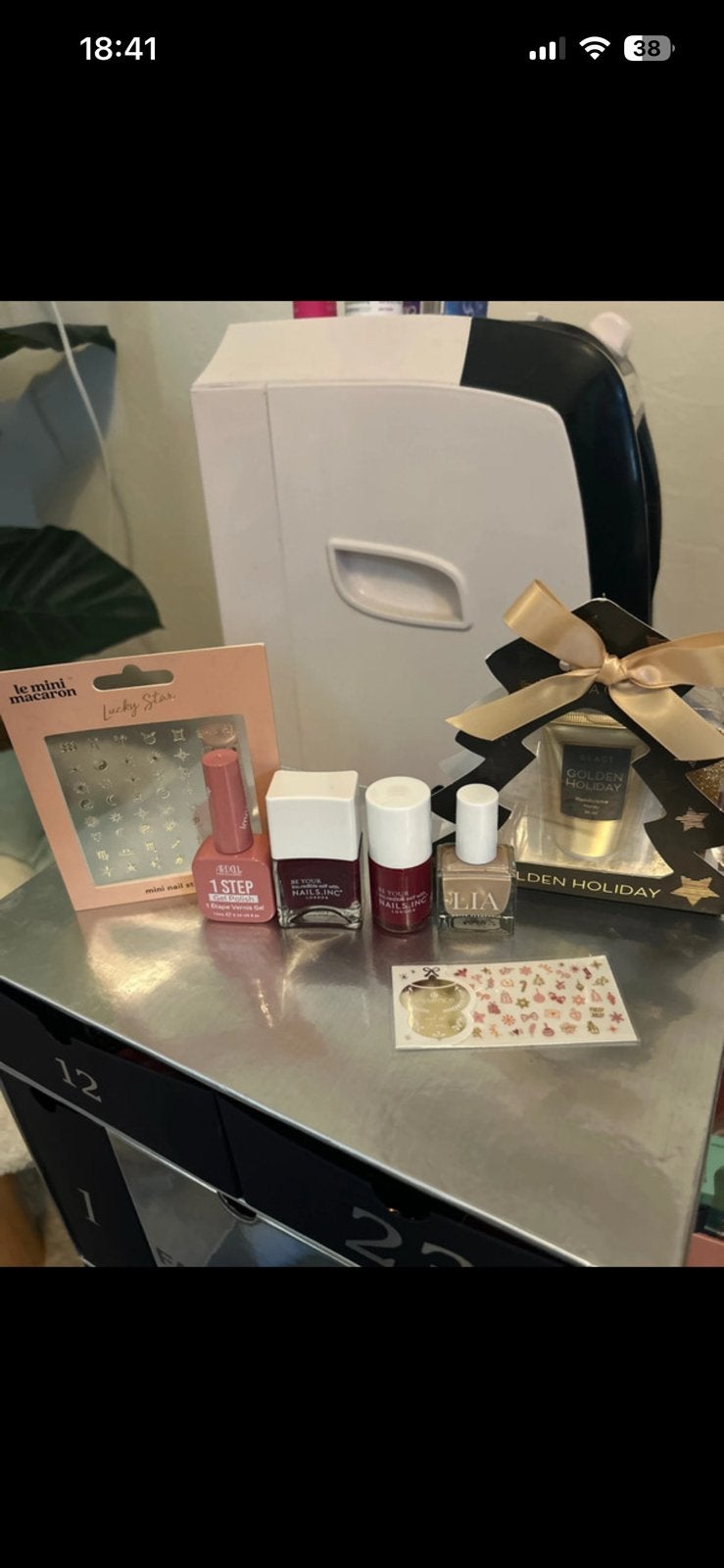Hand & nagel pakket nieuw nagellak/stickers & handcreme, Ophalen of Verzenden, Nieuw, Handen en Nagels