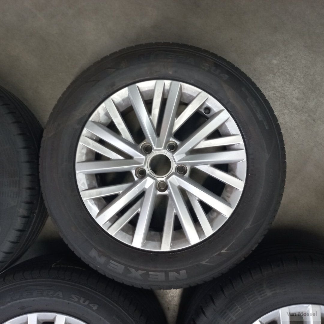 Volkswagen T-Roc Nexen NFera SU4 215/60/R16 99V, -, Banden en Velgen, Ophalen of Verzenden, Zomerbanden