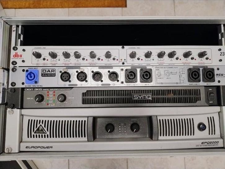 Compleet Versterker Rack: Synq, Ophalen, Gebruikt, 120 watt of meer, Overige merken