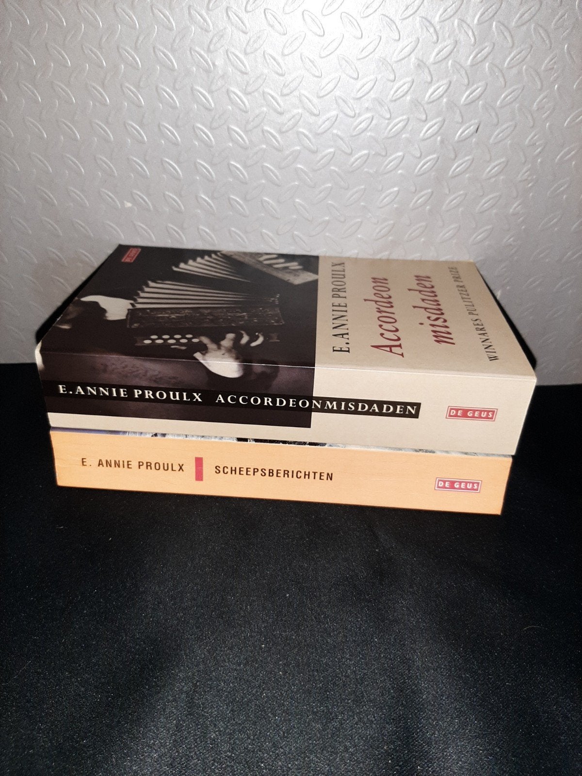 E. Annie Proulx - Accordeonmisdaden & Scheepsberichten, Ophalen of Verzenden, Zo goed als nieuw, E. Annie Proulx, Nederland