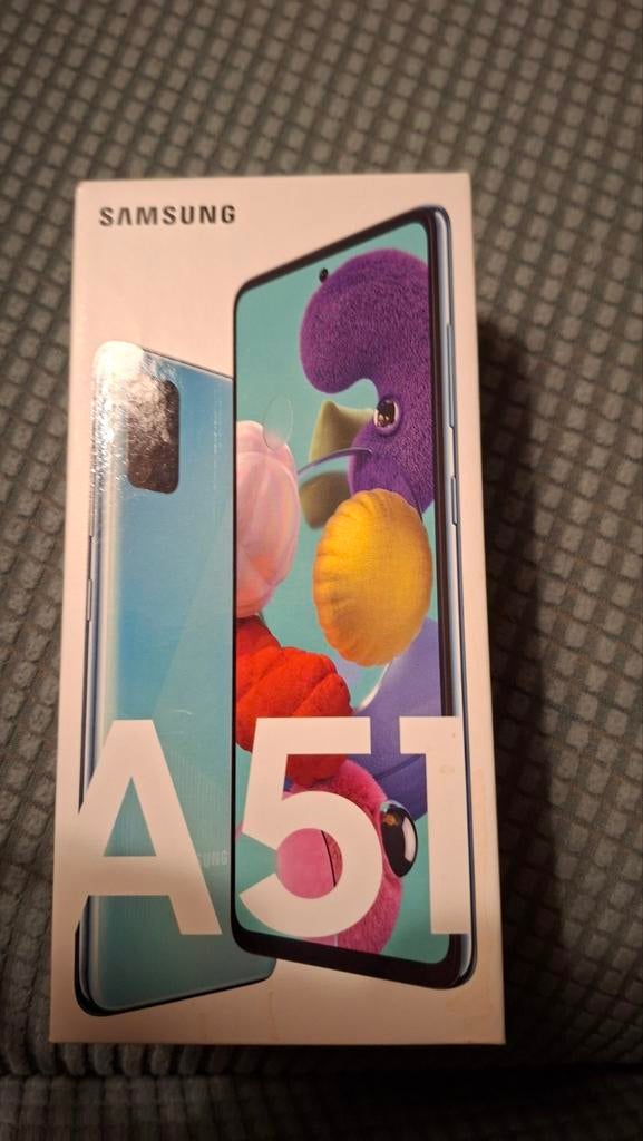 Samsung Galaxy A51 met 2 Galaxy smart view covers, Telecommunicatie, Mobiele telefoons | Samsung, Zo goed als nieuw, Galaxy A