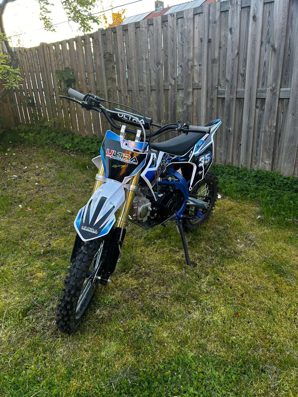 ULTRA 125 CC 4 TAKT   (ZGAN, Ophalen, Zo goed als nieuw, Pitbike