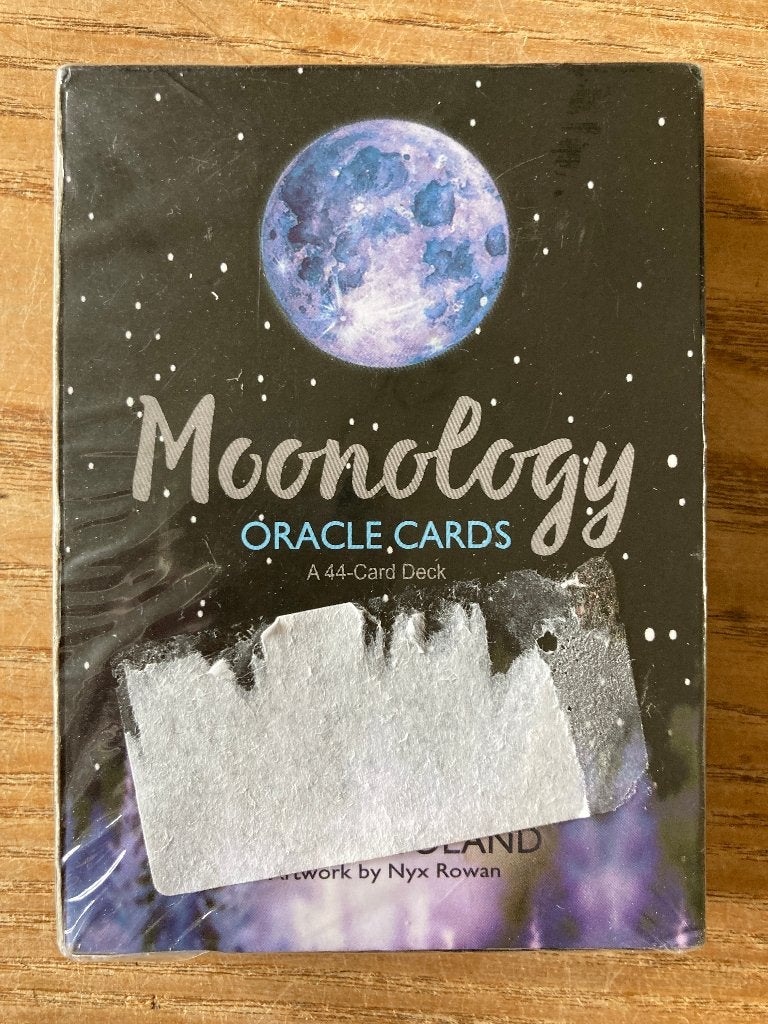 Yasmin Boland - Moonology Oracle Cards 44-Card Deck - nieuw, Boeken, Tarot of Kaarten leggen, Overige typen, Ophalen of Verzenden