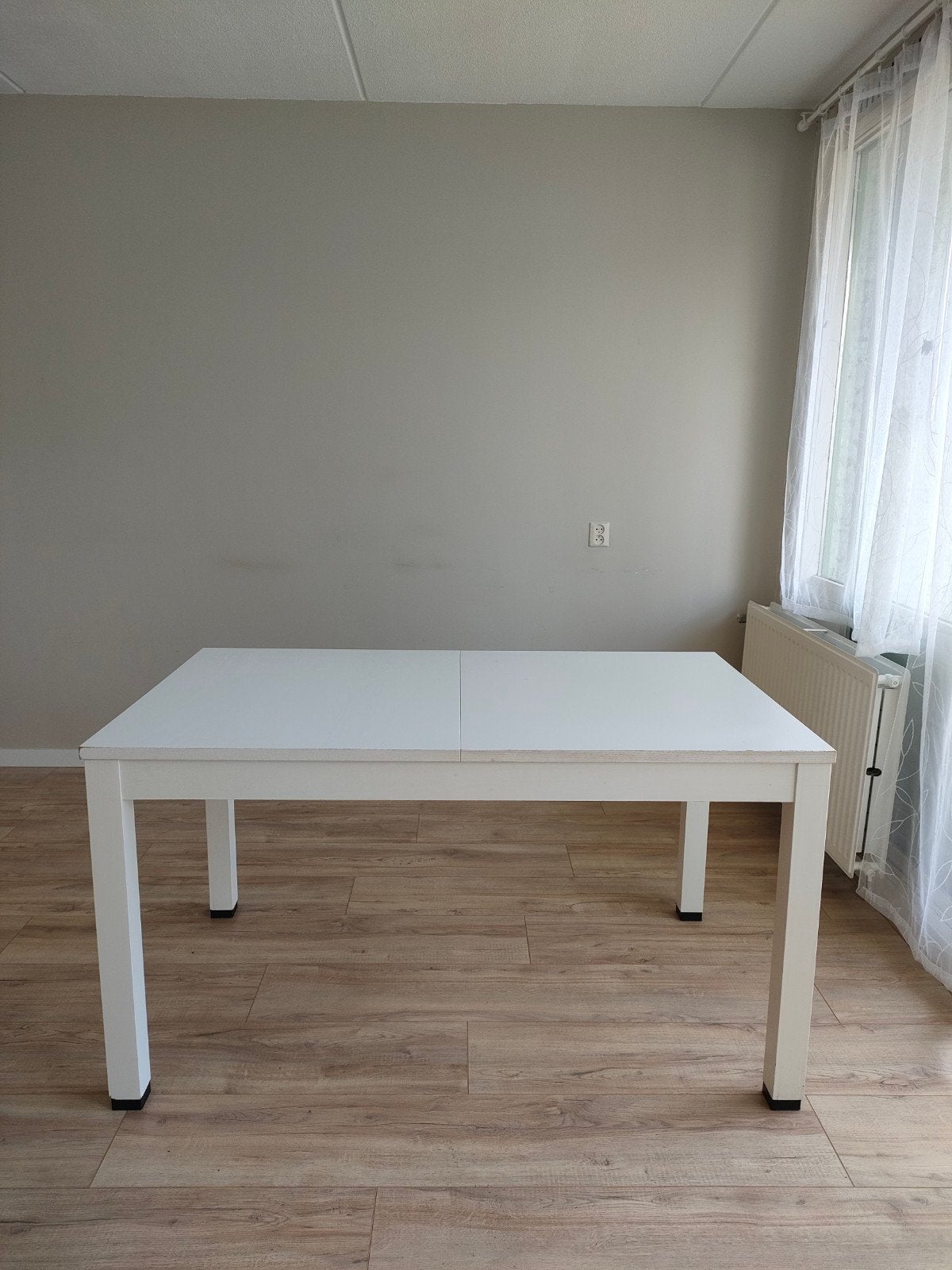 Ikea BJURSTA uitschuifbare eettafel