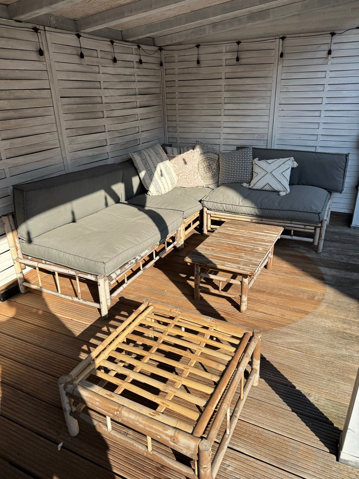 Bamboe Loungeset met Tafel en Hocker inclusief kussens, Ophalen, Gebruikt, Meer dan 8 zitplaatsen, Loungeset