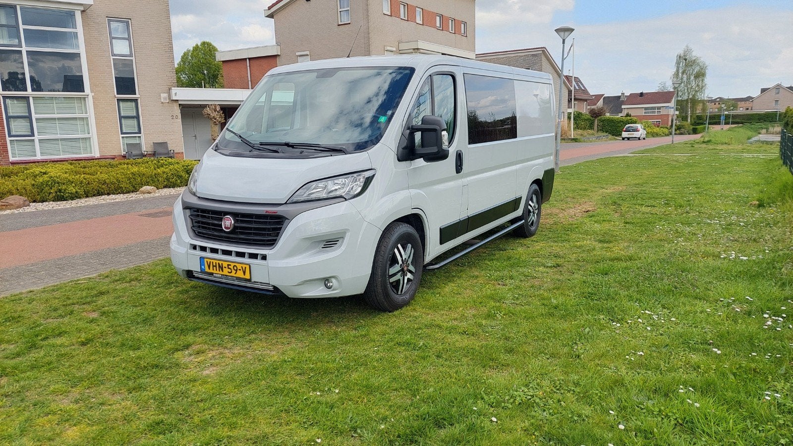 Ducato dubbele cabine #180PK#9 traps Automaat #leer#bj2020, Auto's, Bestelauto's, Bedrijf, Diesel, 6 stoelen, Zilver of Grijs