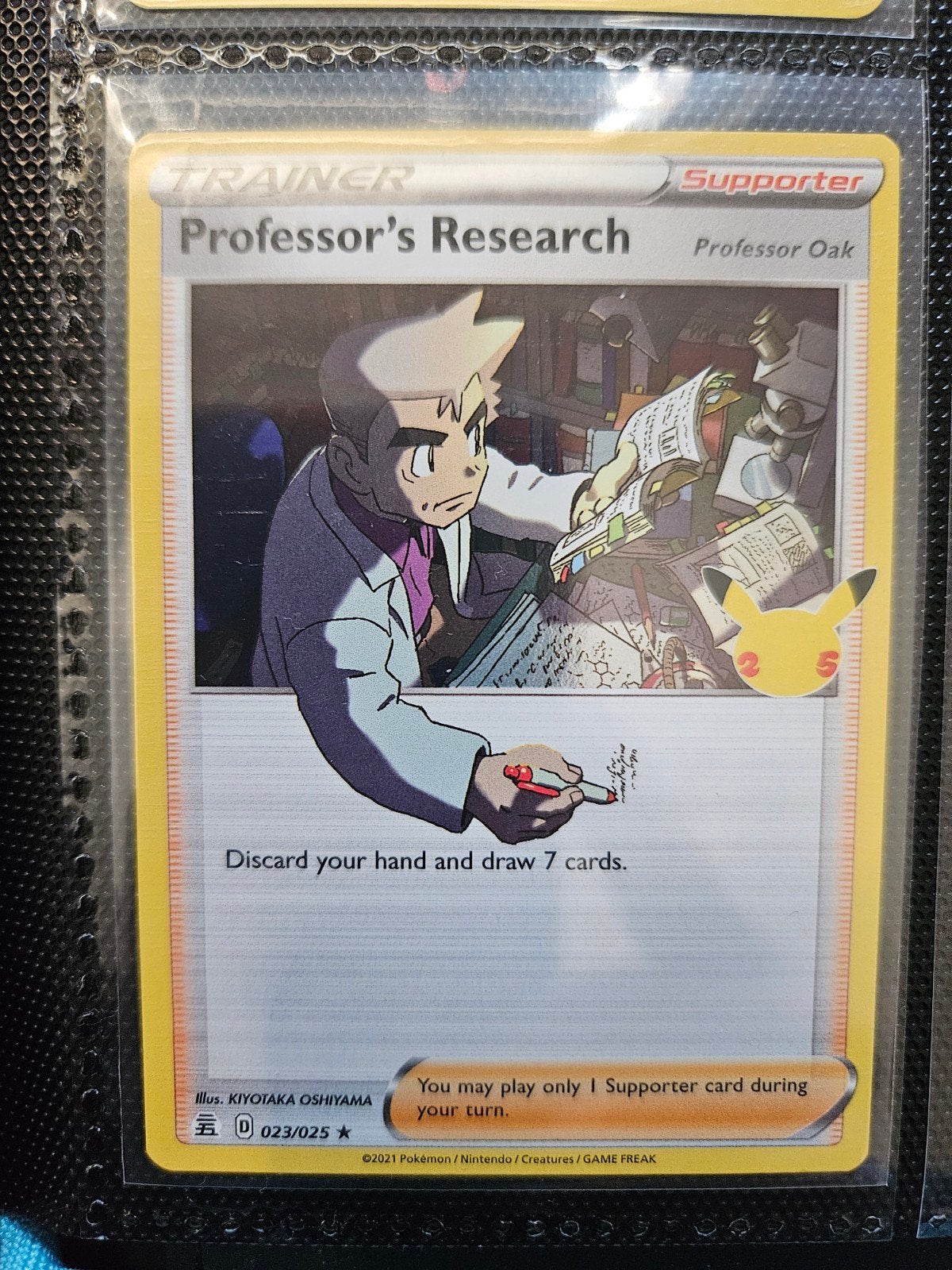 Pokemon Professor's Research 023/025 Celebrations, Ophalen of Verzenden, Zo goed als nieuw, Losse kaart, Foil