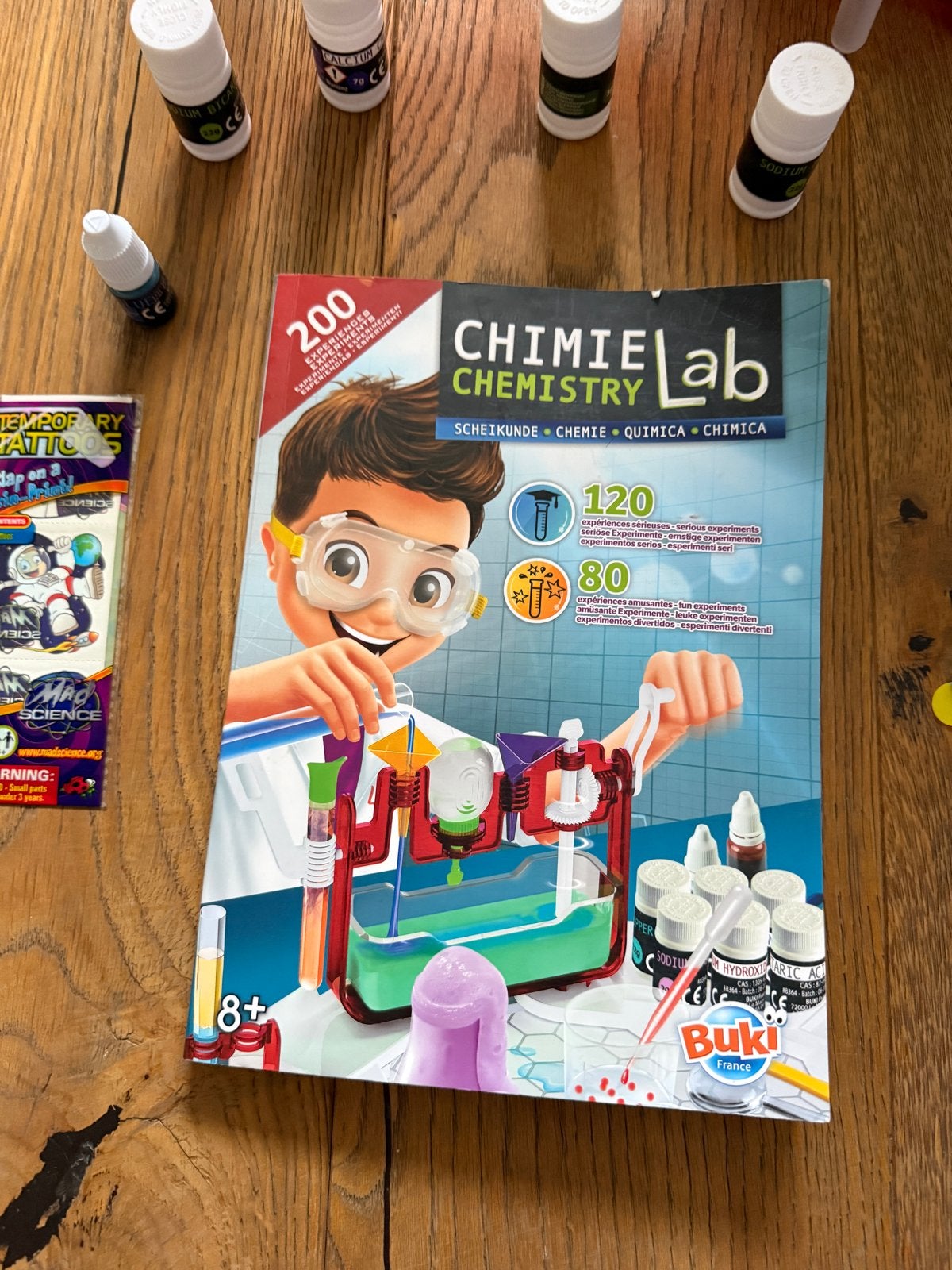 Buki France Chemie Lab - Experimenteerdoos voor kinderen, Ophalen of Verzenden, Zo goed als nieuw