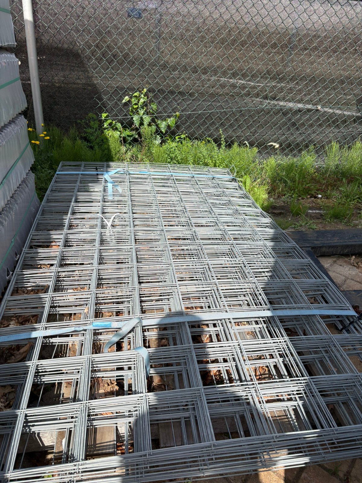 Cementdekvloer gaas 2,10x1,2m, Ophalen, Zo goed als nieuw