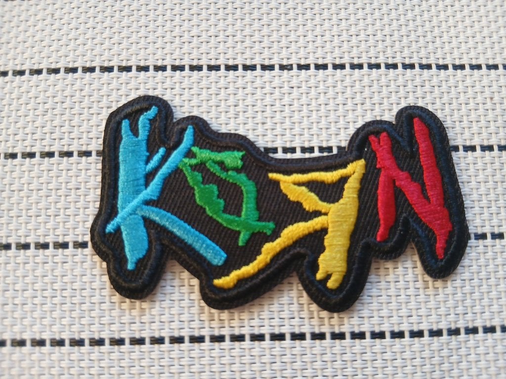 Korn mooie  shaped patch k30-4.5x8 cm, Ophalen of Verzenden, Nieuw, Kleding