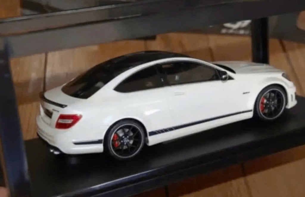 1:18 MERCEDES C63 COUPE EDITION 507 wit GT spirit GT899 WRH, Hobby en Vrije tijd, Verzenden, Zo goed als nieuw, Auto, Overige merken