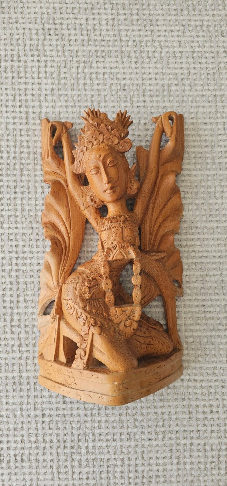 Prachtig handgesneden Indonesisch houten beeld, Ophalen of Verzenden, Handgemaakt, 20 - 50 cm, Beeld
