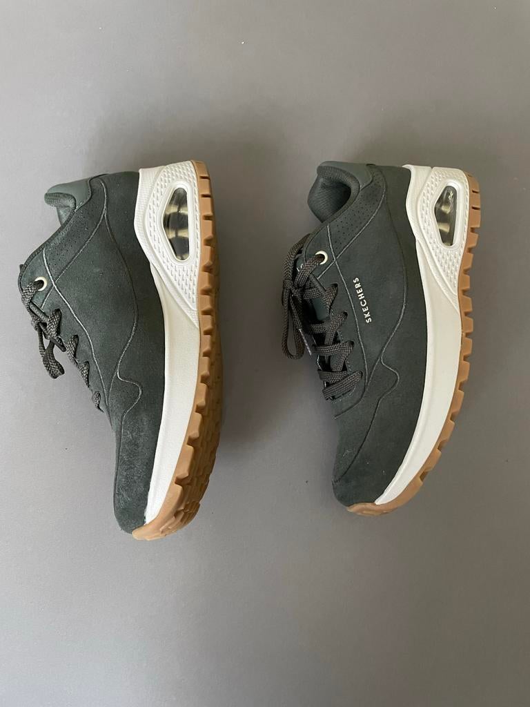 Nieuwe Olijfgroene Skechers Sneakers Maat 37, Nieuw, Ophalen of Verzenden, Sneakers of Gympen, Groen