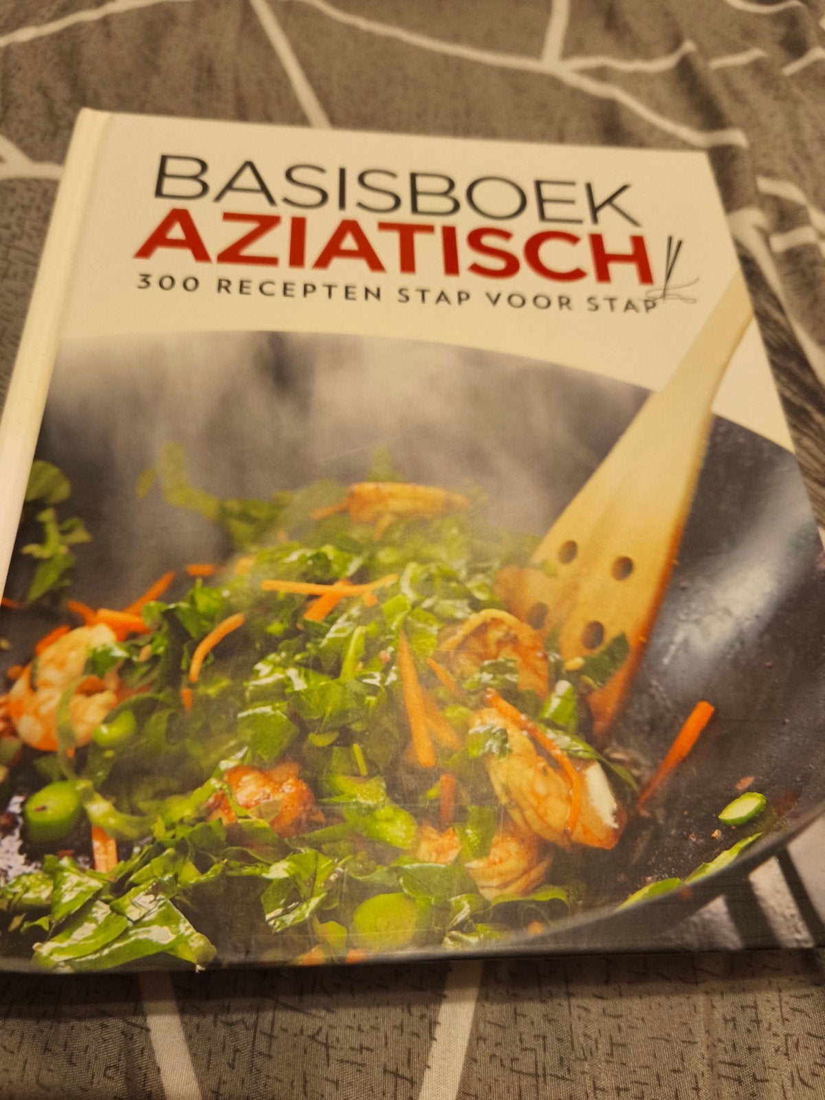 Basisboek Aziatisch: 300 recepten stap voor stap, Boeken, Onbekend, Ophalen of Verzenden, Zo goed als nieuw, Voorgerechten en Soepen