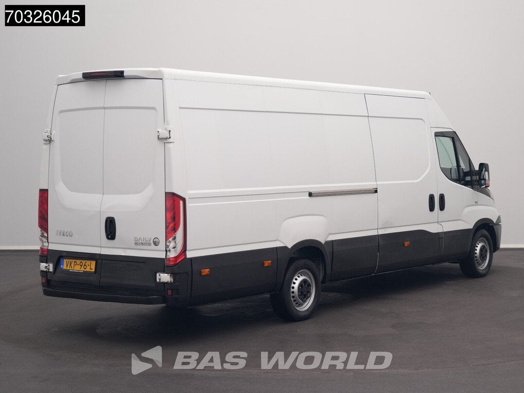 Iveco Daily 35S16 Automaat L3H2 Airco 3,5t Trekgewicht APK 0, Auto's, Automaat, Gebruikt, Euro 6, Iveco