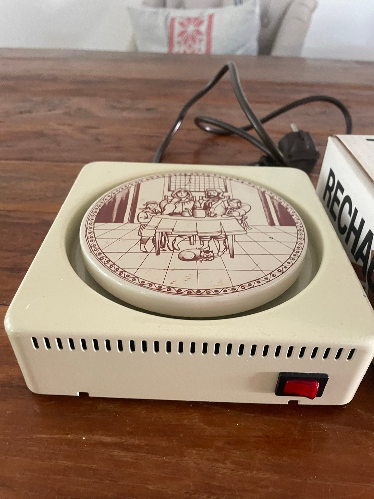 Daalderop warmhoudplaat beige met Makkums bruin decor, Ophalen of Verzenden, Zo goed als nieuw