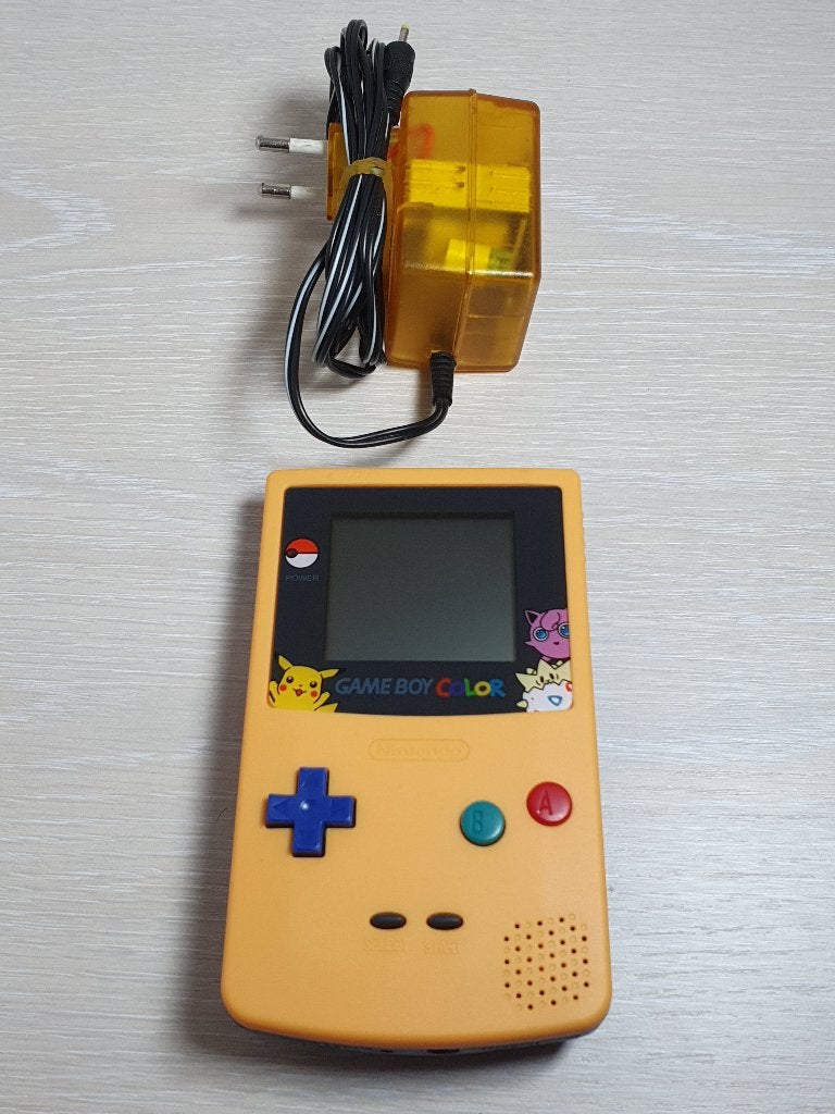 Pikachu Edition Gameboy Color + adapter, Ophalen of Verzenden, Zo goed als nieuw, Game Boy Color