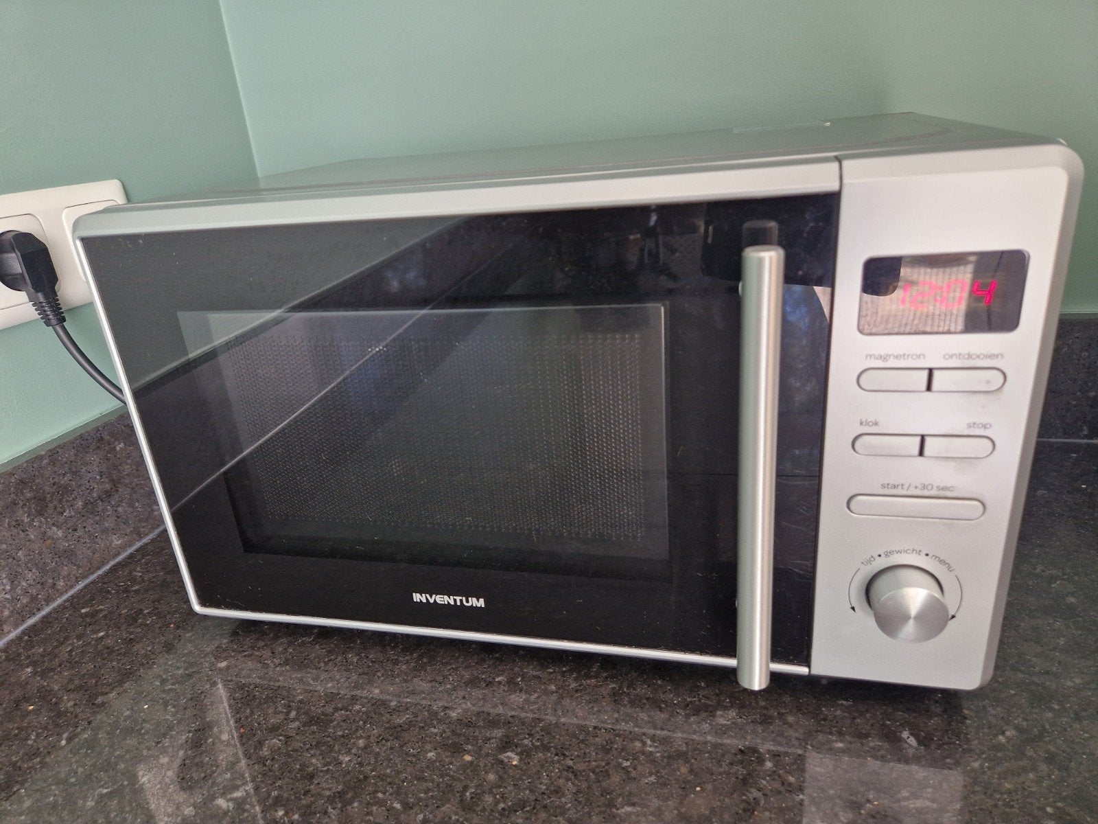 Inventum MN207S Magnetron 800W met Draaiplateau, Ophalen, Gebruikt, Magnetron, Draaiplateau