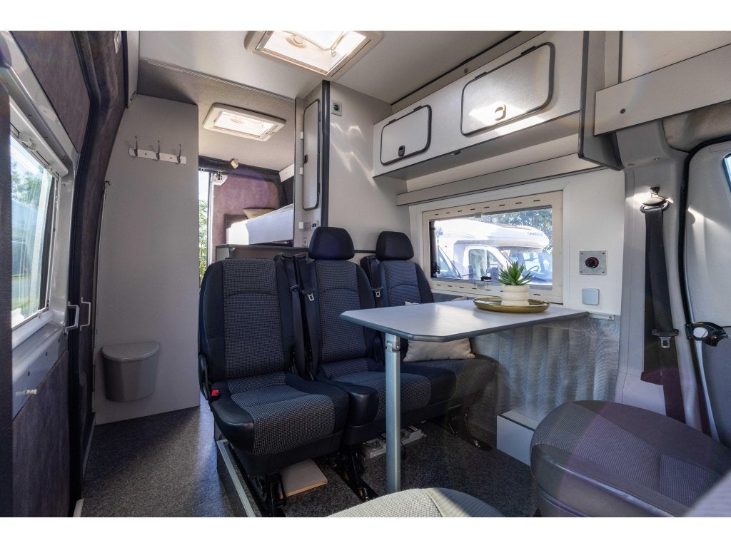 Peugeot Boxer 3 HDI Webasto Veel stahoogte Uniek, Caravans en Kamperen, Overige merken, Buscamper of Camperbus, ABS, Tot en met 2