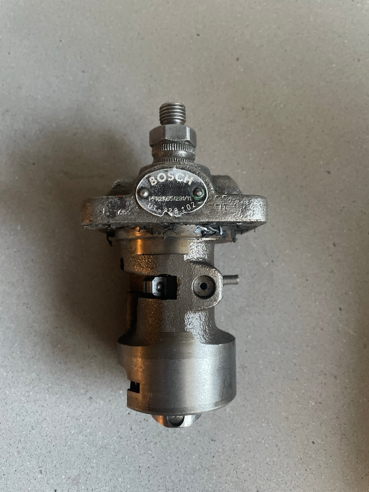 Volvo penta 2 cilinder Bosch brandstofpomp - Gebruikt, Watersport en Boten, Accessoires en Onderhoud, Ophalen, Gebruikt, Motor en Techniek