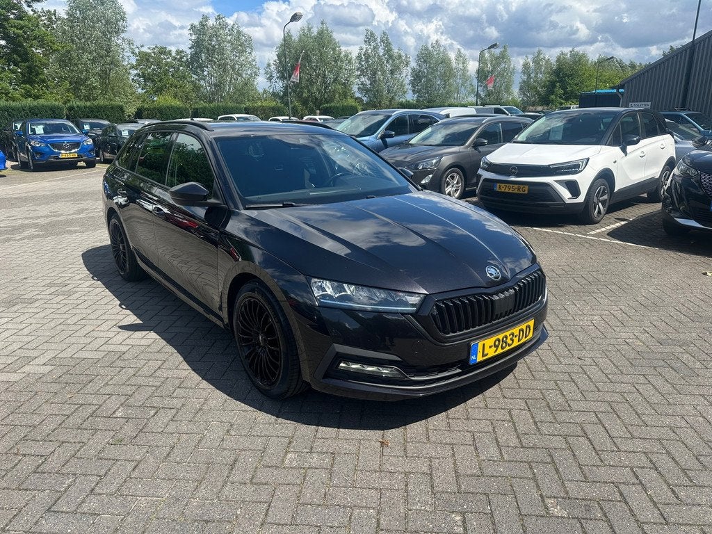 Skoda Octavia Combi 1.0 e-TSI Sport Business , navigatie , p, Auto's, Skoda, Gebruikt, Euro 6, Hybride Elektrisch/Benzine, 3 cilinders