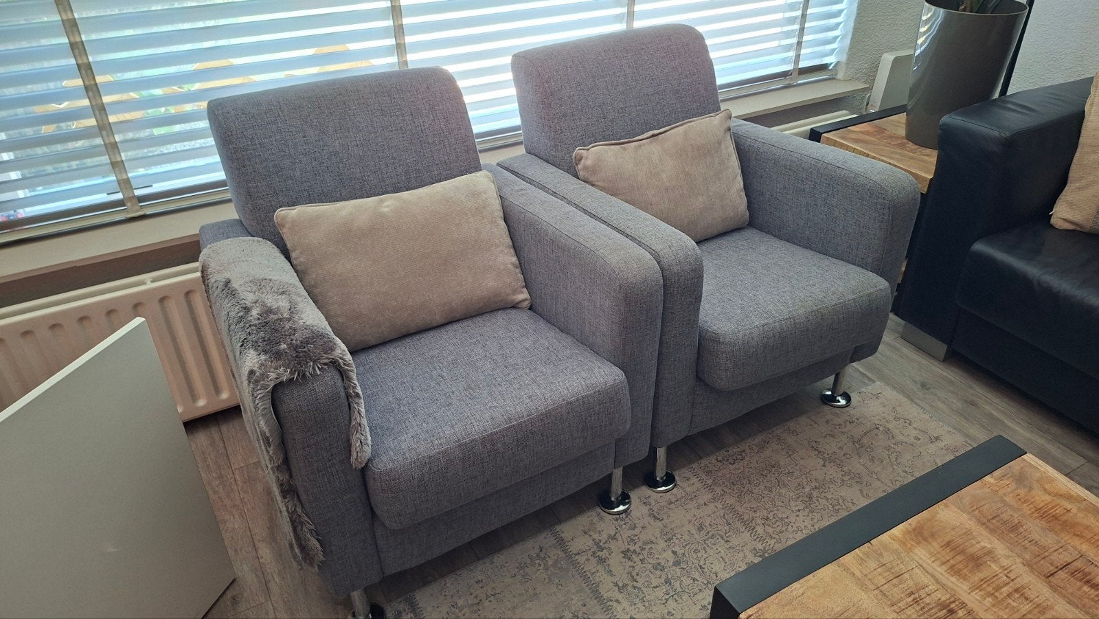 Set van 2 comfortabele blauw grijze fauteuils, Huis en Inrichting, Fauteuils, Ophalen, Gebruikt, 75 tot 100 cm, 50 tot 75 cm