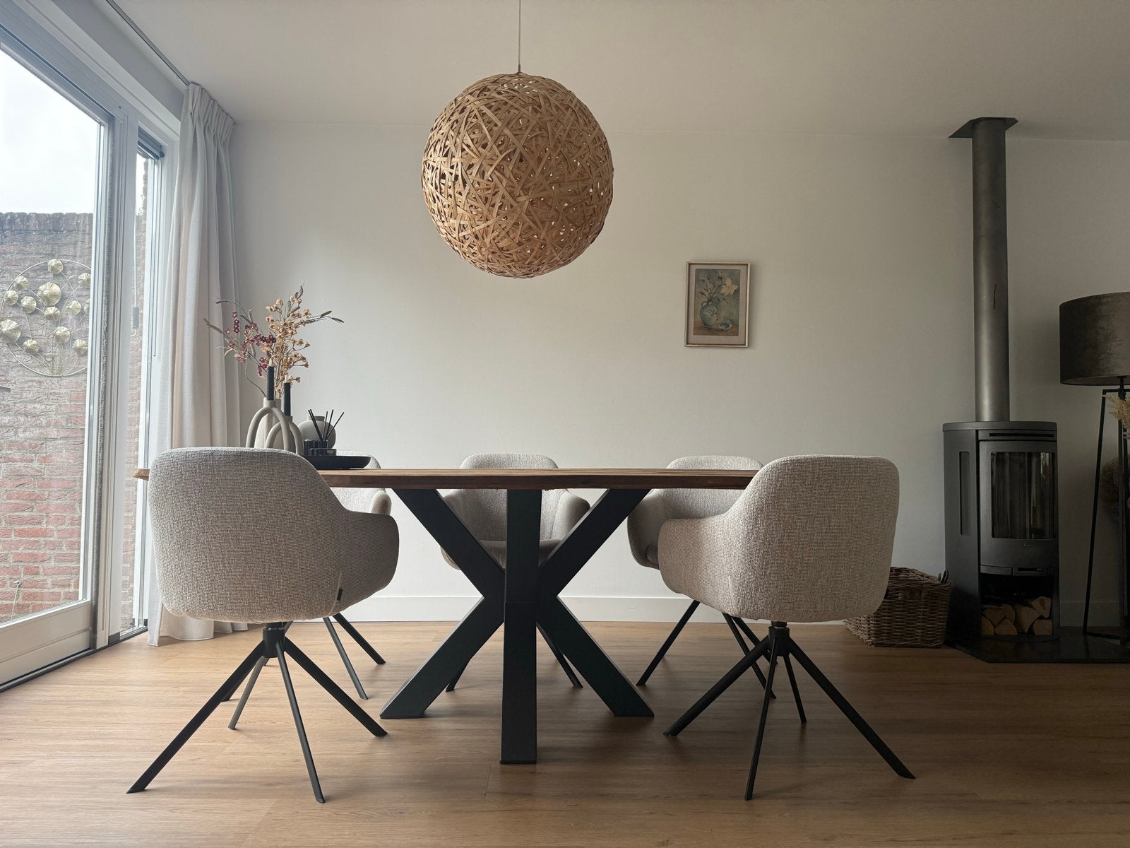 Ovale houten eettafel 240x110 cm met metalen kruispoot, Ophalen, Gebruikt, 100 tot 150 cm, 200 cm of meer