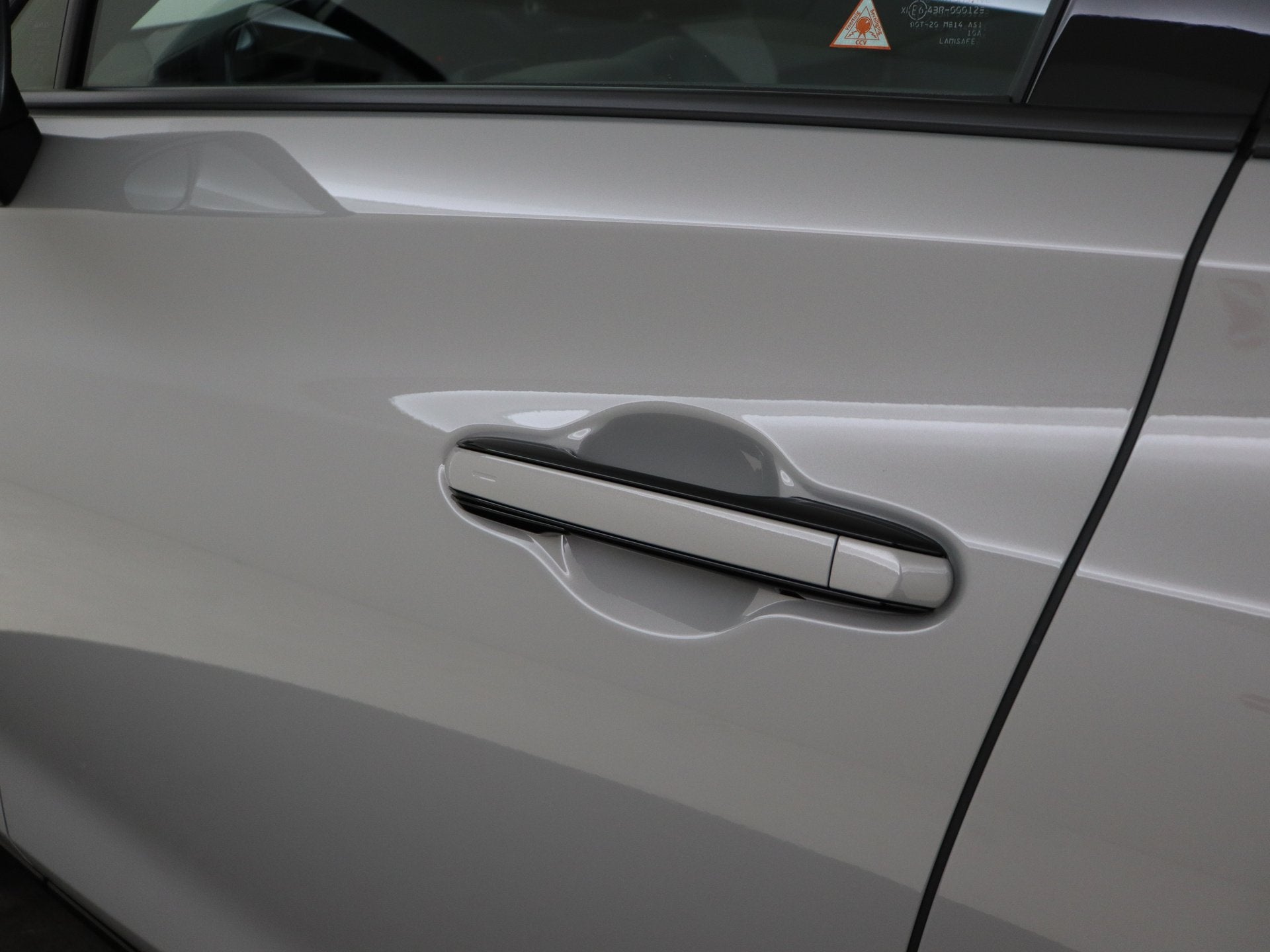 Lexus RZ 550e DIRECT 4 F SPORT 77 kWh | Mark Levinson | Pano, Auto's, Automaat, 12 maanden, Zwart, Alcantara