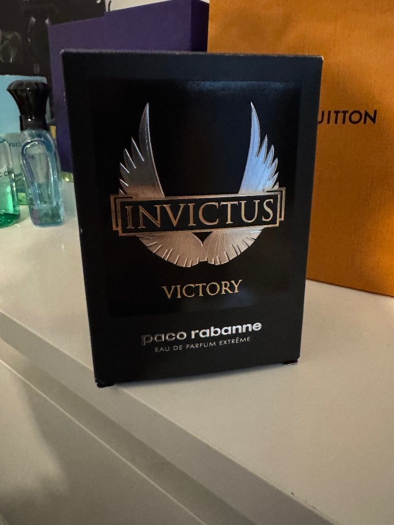 Invictus Victory Eau de parfum extréme, Sieraden, Tassen en Uiterlijk, Uiterlijk | Parfum, Ophalen of Verzenden, Zo goed als nieuw