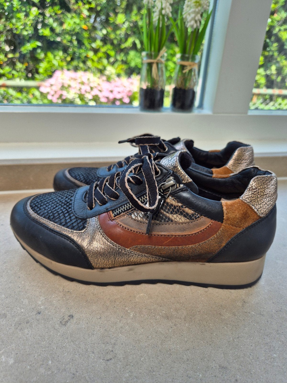 Helioform Sneakers maat 39 (6 K), Kleding | Dames, Schoenen, Ophalen of Verzenden, Helioform, Sneakers of Gympen, Zo goed als nieuw