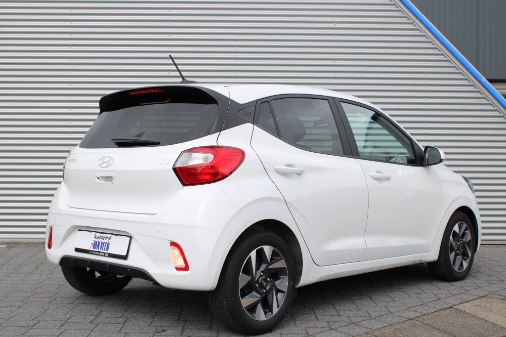 Hyundai i10 1.0 Comfort Smart | Lichtmetalen velgen | Airco, Auto's, Dealer onderhouden, Stof, Zwart, 899 kg