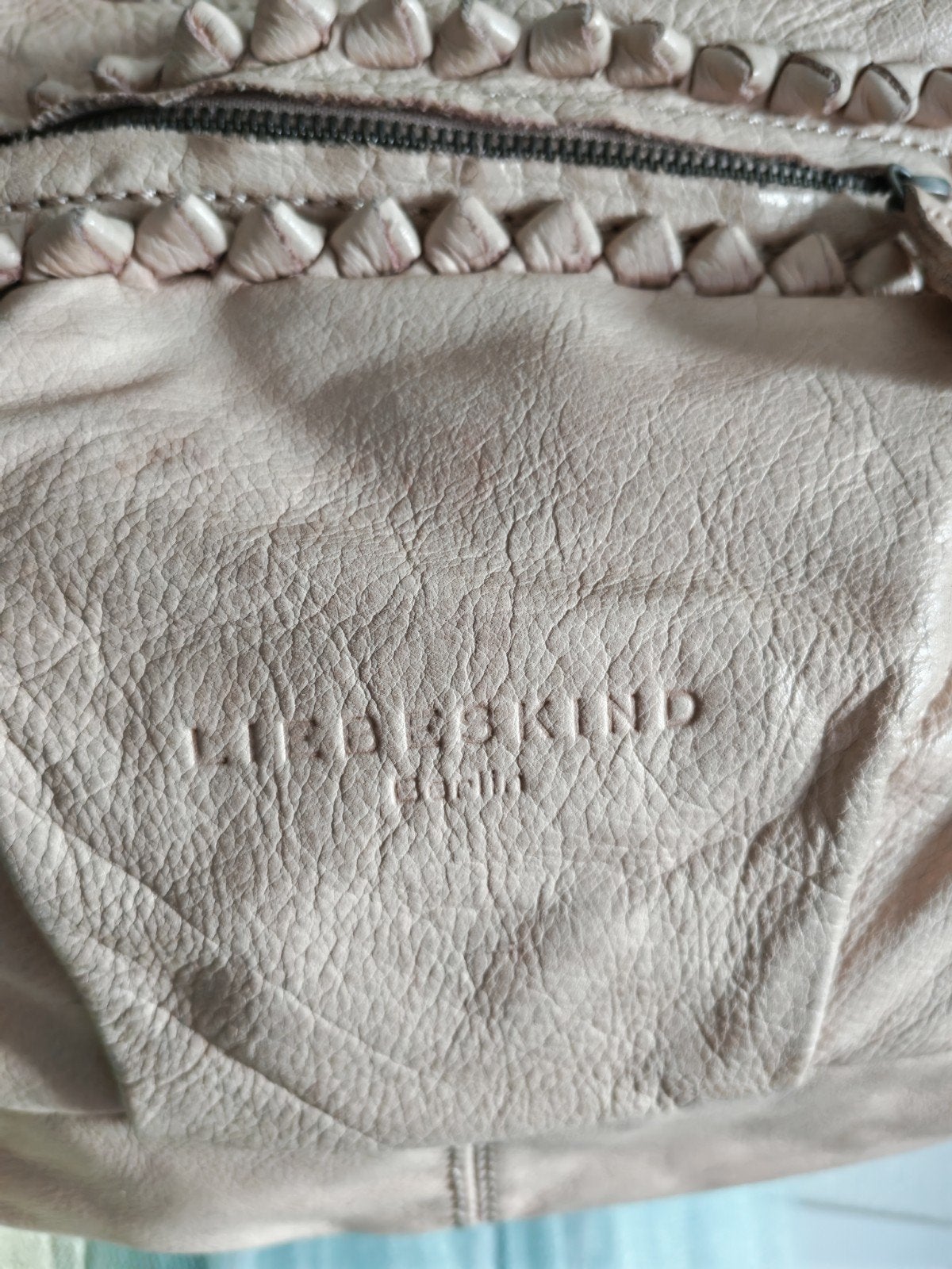 VERKOCHT 🩷 LIEBESKIND Vintage lederen Cross body) schoudert, Ophalen of Verzenden, Zo goed als nieuw, Schoudertasje