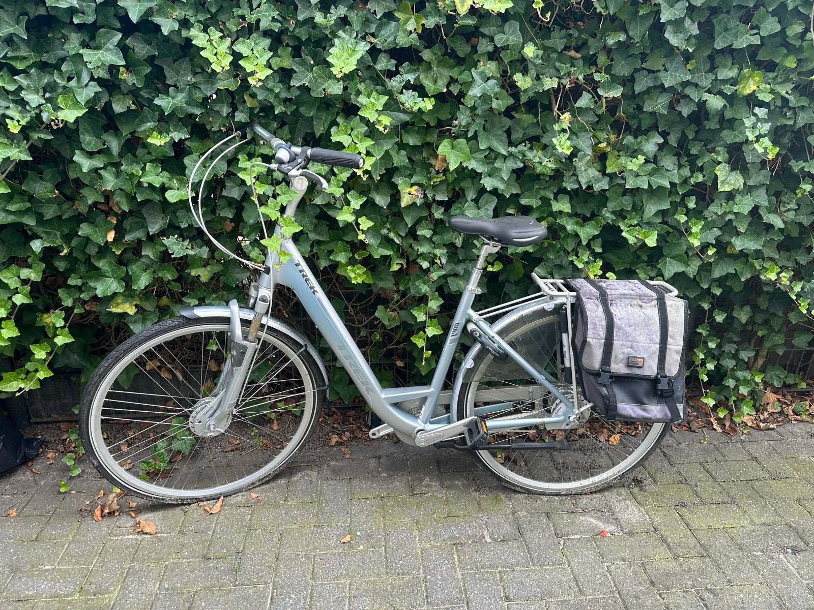 Trek L400 Damesfiets - Opknapper, Fietsen en Brommers, Velgrem, Versnellingen, Ophalen, Overige merken