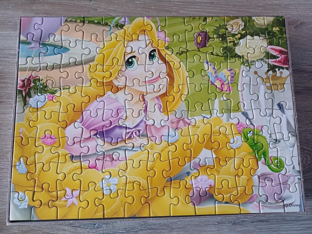 Disney Princess Rapunzel puzzel 100 stukjes, Ophalen of Verzenden, Meer dan 50 stukjes, Gebruikt, 6 jaar of ouder