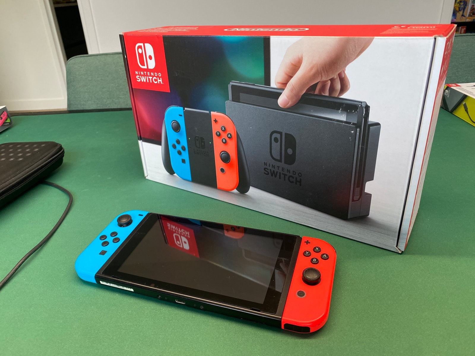 Nintendo Switch compleet in doos, Ophalen of Verzenden, Gebruikt, Met 2 controllers, Switch Original