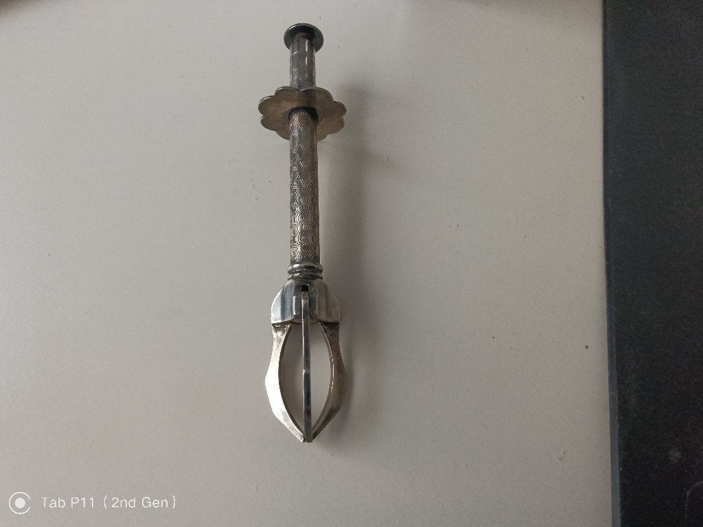 Mooi bewerkte verzilverde suikerklontjes knijper jaren 70, Antiek en Kunst, Ophalen of Verzenden