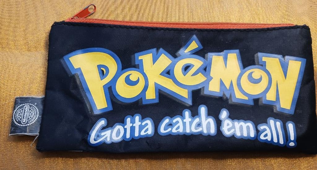 Pokémon etui " Gotta catch 'em all ! " Nintendo, Ophalen of Verzenden, Gebruikt, Overige typen