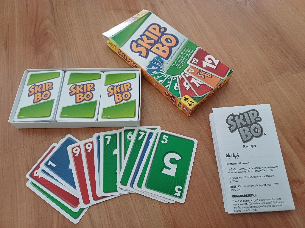 Skipbo, Hobby en Vrije tijd, Gezelschapsspellen | Kaartspellen, Vijf spelers of meer, Ophalen, Zo goed als nieuw, Mattel