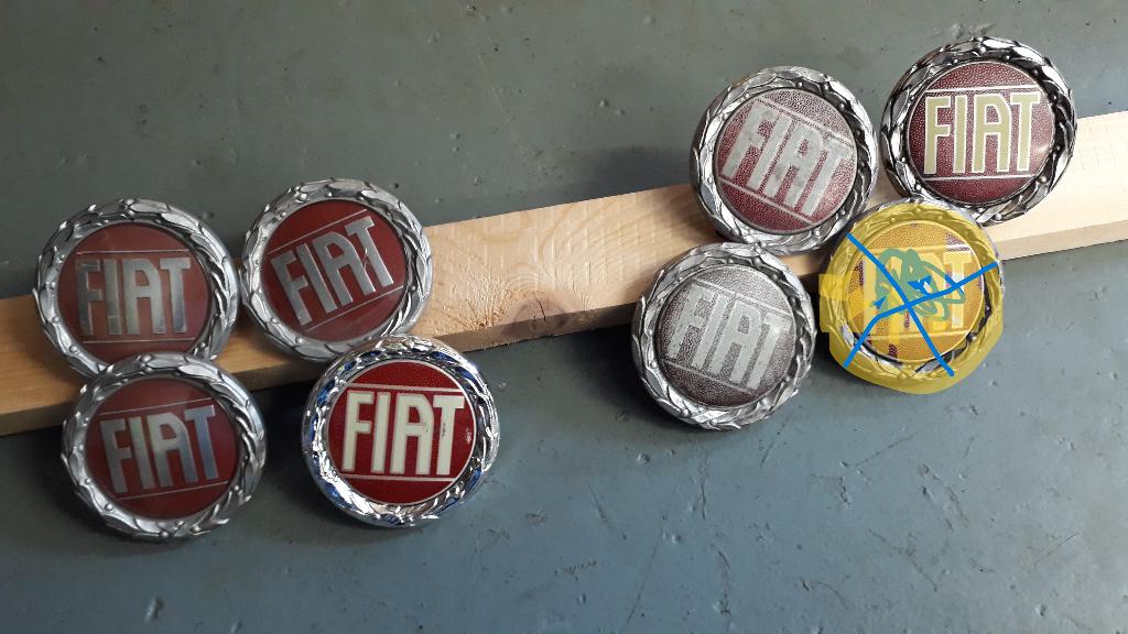 Fiat Grill Grille Embleem Badge Bomisa Milano 127 131 Racing, Ophalen of Verzenden