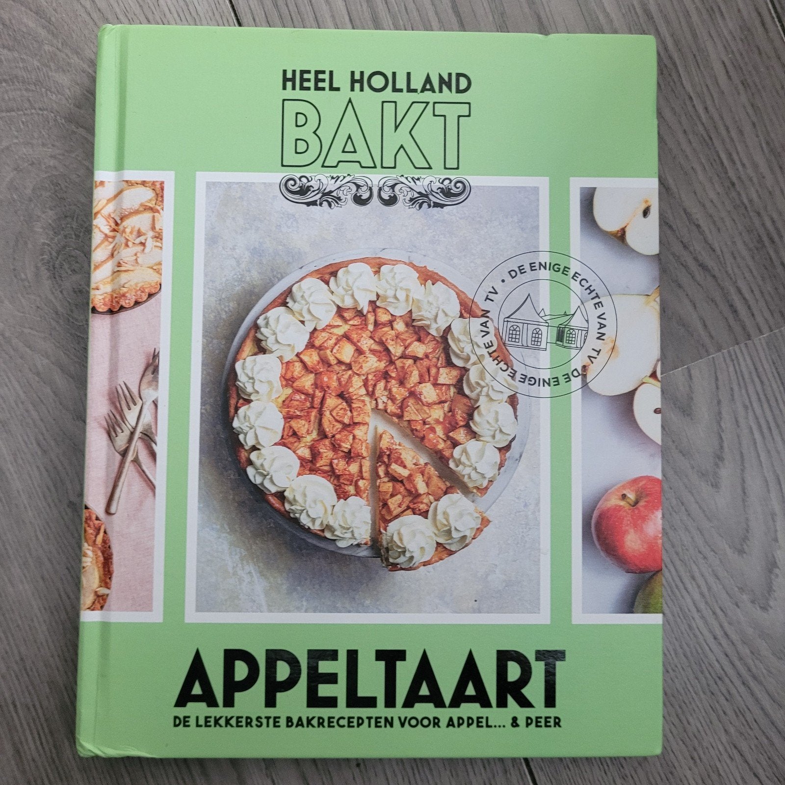 Heel Holland Bakt Appeltaart - Bakboek, Boeken, Kookboeken, Ophalen of Verzenden, Zo goed als nieuw, Nederland en België, Taart, Gebak en Desserts