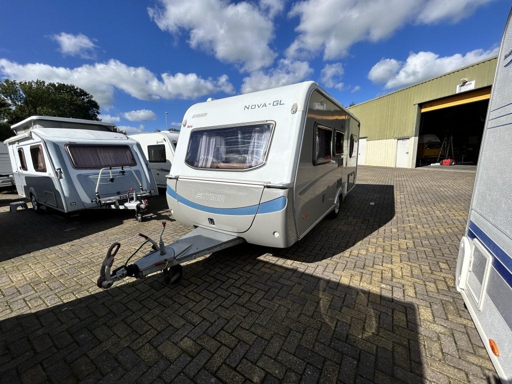 Eriba Nova GL 465 Mover, Luifel, Vast bed, Caravans en Kamperen, Caravans, Rondzit, Eriba, Lengtebed, Tot en met 4