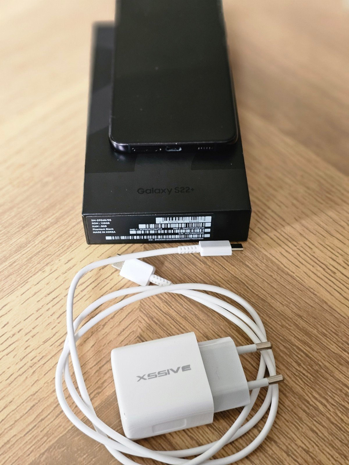 Foto 2 van Samsung Galaxy S22+ 128GB Phantom Black
