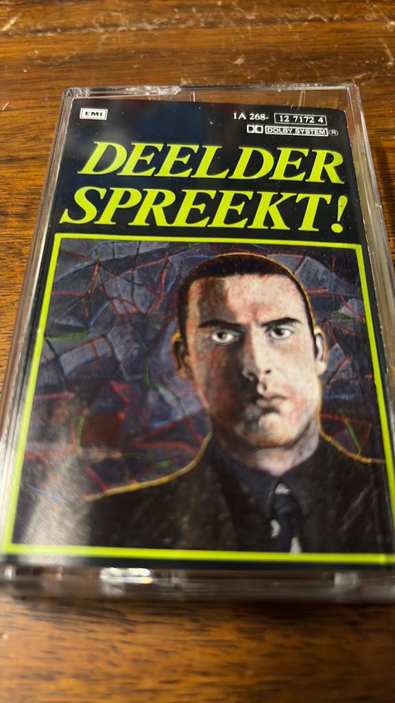 Deelder spreekt muziek cassette 14 tracks EMI, Cd's en Dvd's, Ducoso, 1 bandje, Ophalen of Verzenden, Zo goed als nieuw