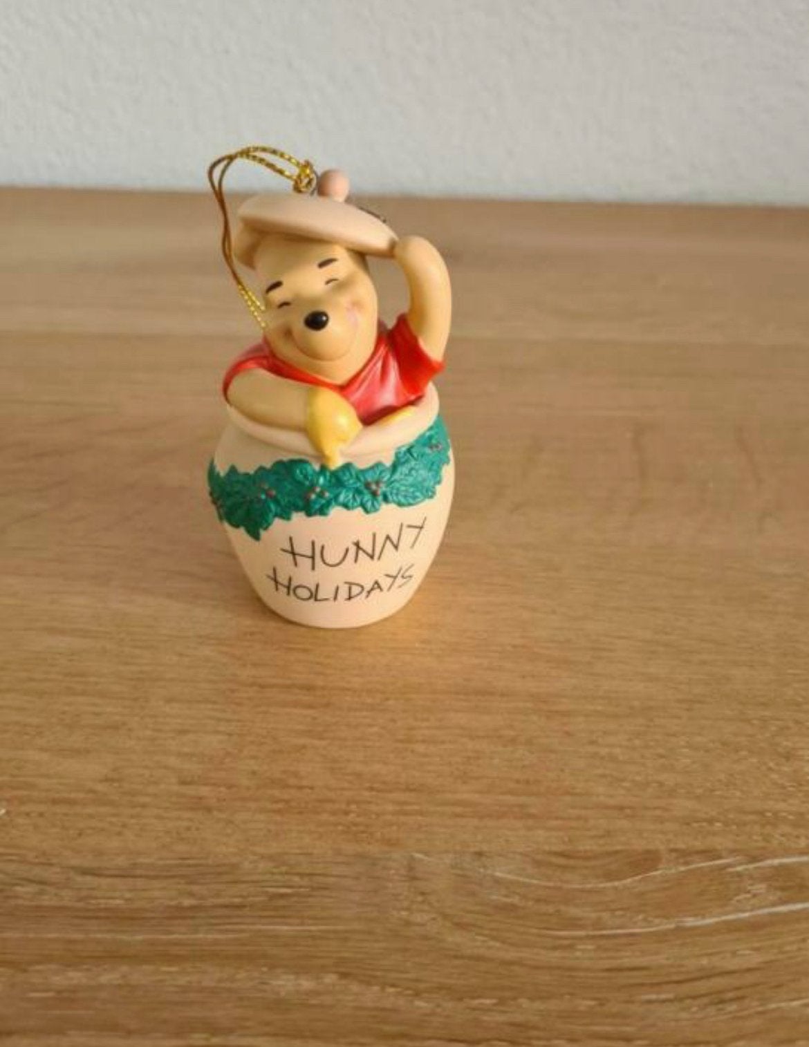 Disney pooh and friends beeldje “hunny holidays”, Ophalen of Verzenden, Winnie de Poeh of vrienden, Zo goed als nieuw, Beeldje of Figuurtje
